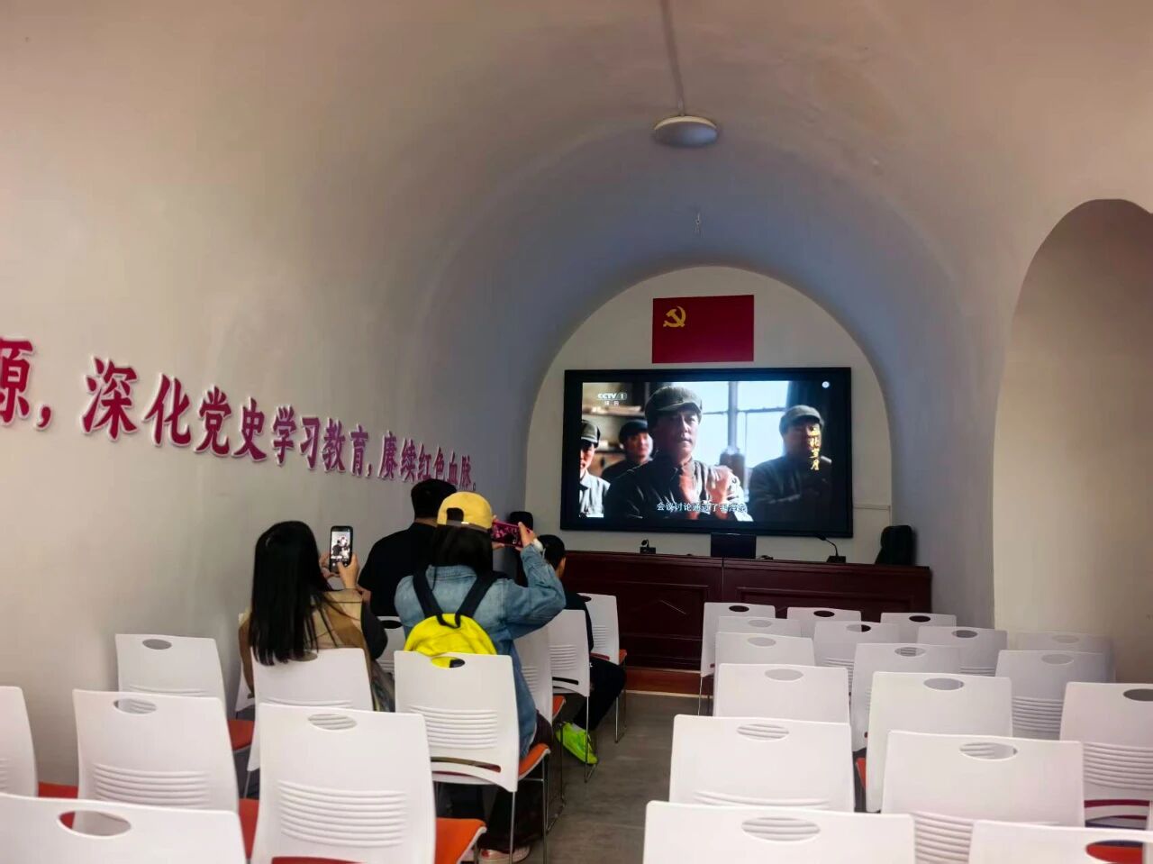 微信图片_2025-10-11_093941_066.jpg